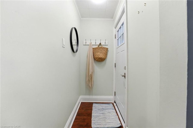 547 Cochrane Road