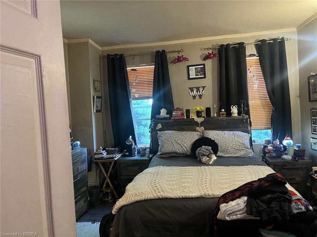 Single Family Residence for sale at 42 Chatham Street, Brantford, ON, N3T 2N6 - Downtown Core - MLS: 40844591