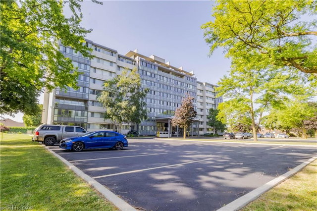 705 - 24 Midland Drive