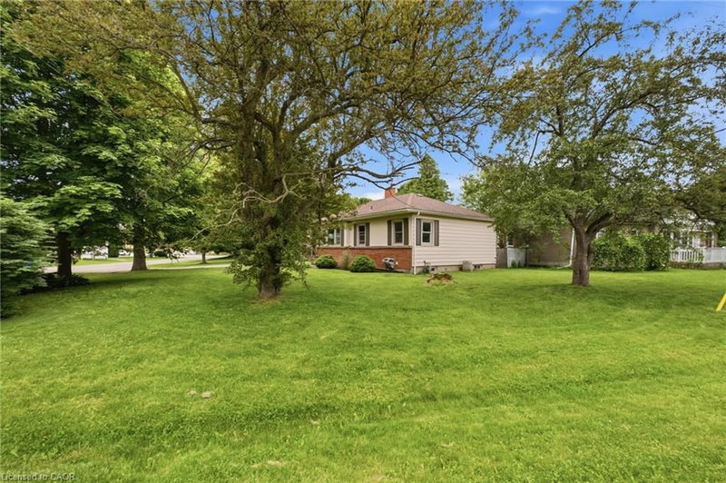 16 Carrington Court photo 4