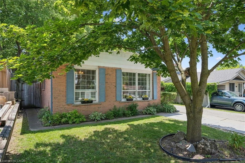 39 Shea Crescent