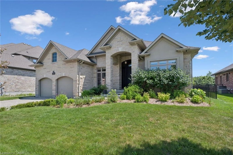 596 Regal Place