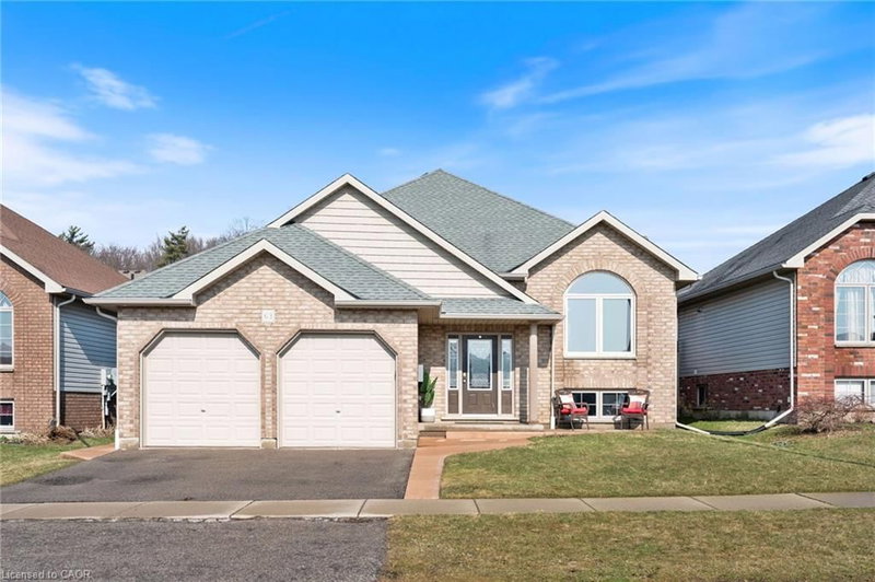 63 Redbud Crescent