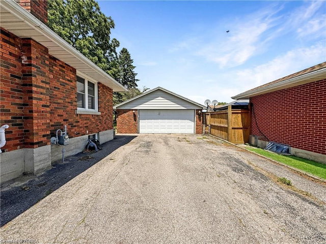3 Westview Avenue