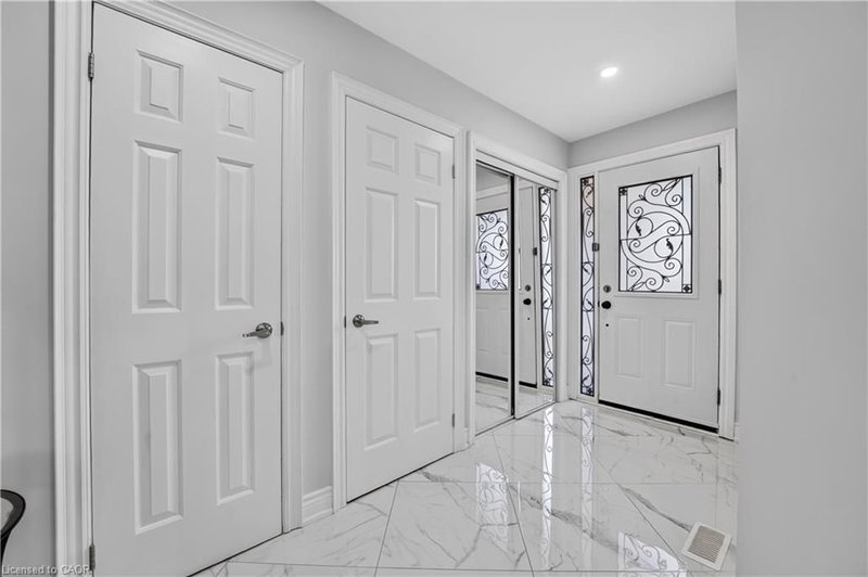 3346 Chartrand Crescent photo 4