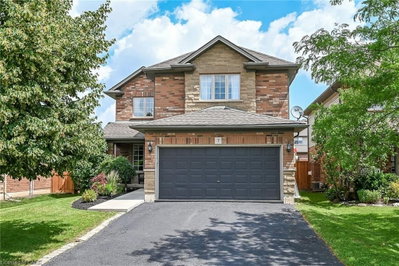 7 Etherington Crescent