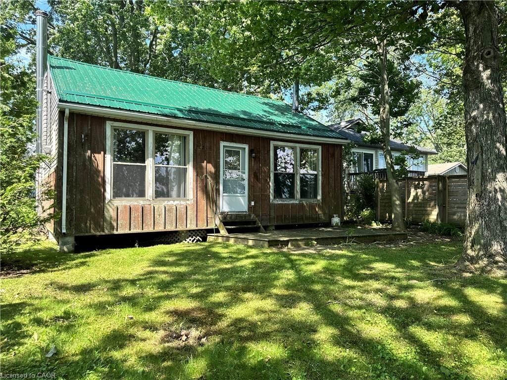 Single Family Residence sold at 472 South Coast Drive, Haldimand, ON, N0A 1P0 - Selkirk - MLS: 40845179