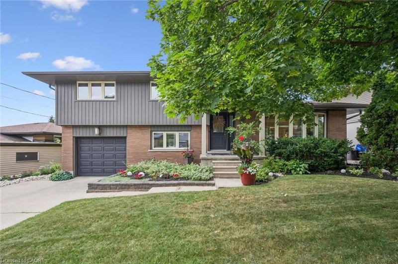 85 Tanglewood Avenue