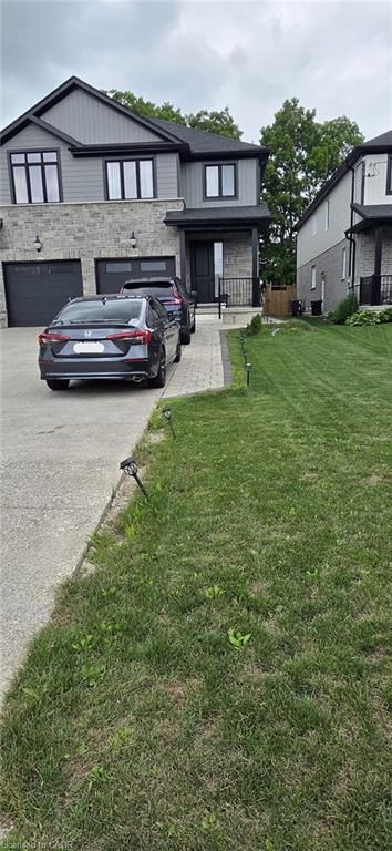 Upper - 1156 Swan Street