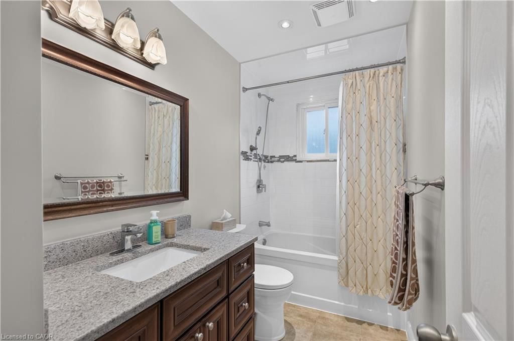 Single Family Residence for sale at 28 Boston Crescent, Hamilton, ON, L8T 4N2 - Berrisfield - MLS: 40845341