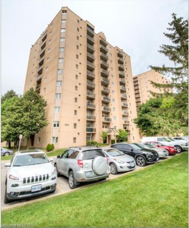 806 - 858 Commissioners Road E