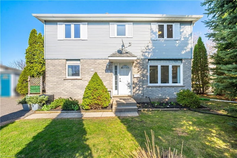 10 Ristau Crescent