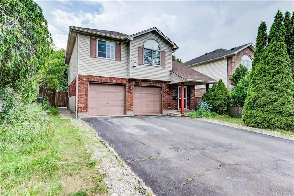 Single Family Residence for sale at 562 Erinbrook Drive, Kitchener, ON, N2E 3M8 - Laurentian Hills/Country Hills W - MLS: 40845438