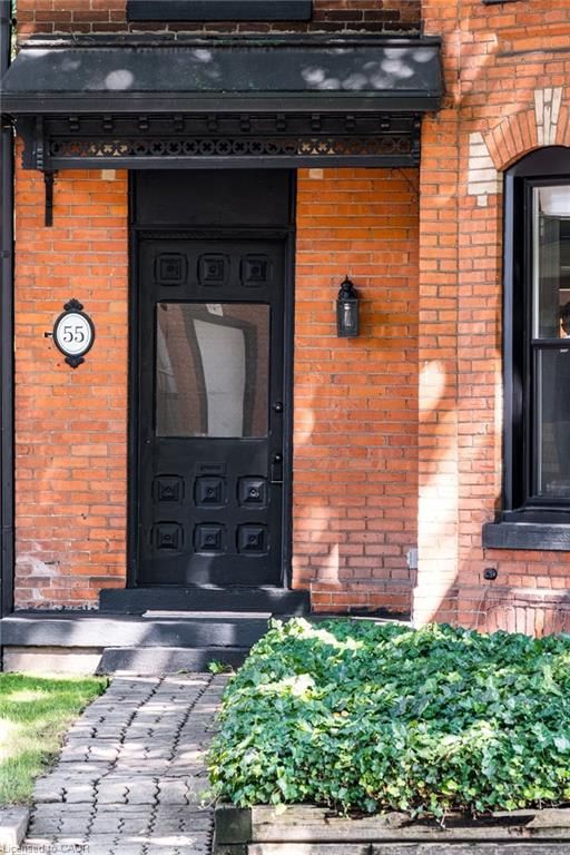 55 Erie Avenue