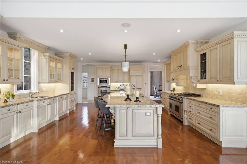 28 Deer Ridge Crescent, Kitchener, view 10