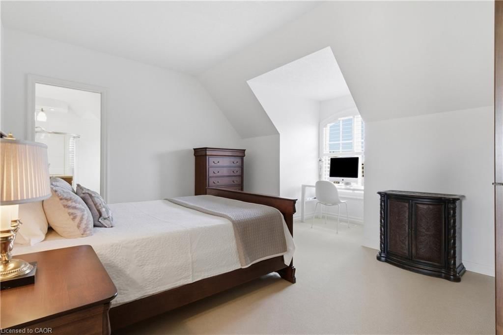 28 Deer Ridge Crescent, Kitchener, view 24