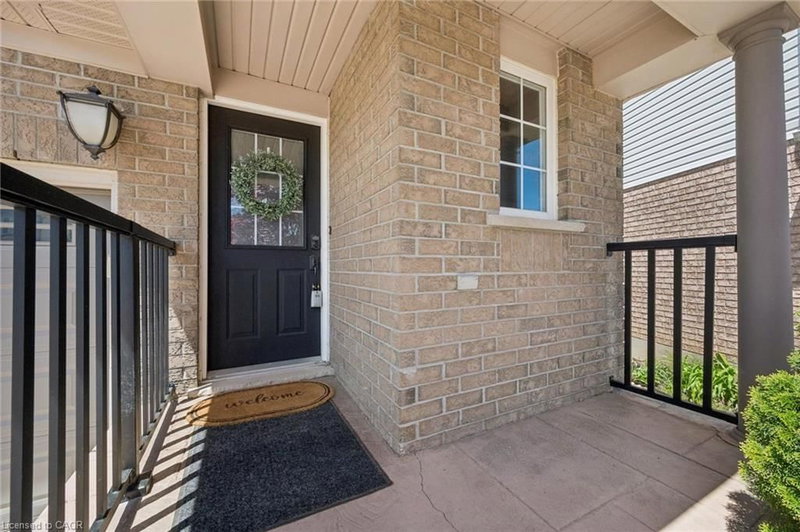 707 Commonwealth Crescent