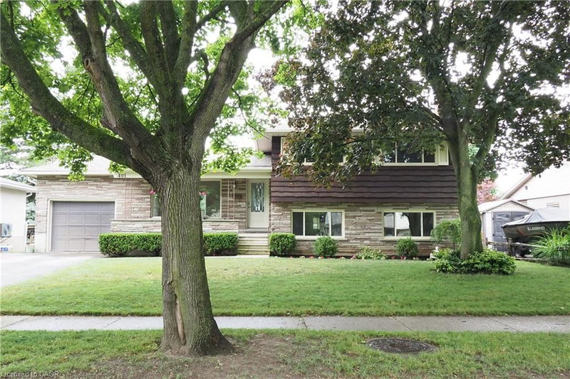 401 Forest Hill Drive