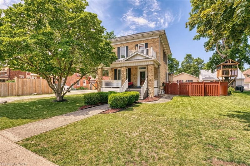 459 Wallace Avenue N photo 5