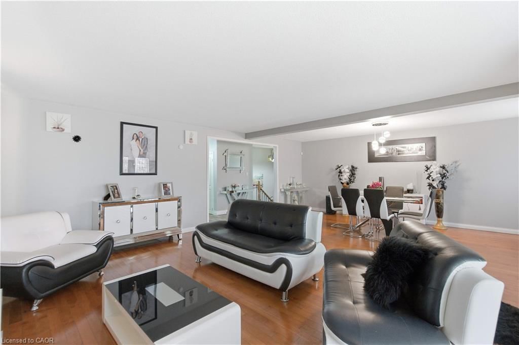 916 Stone Church Road, Hamilton, view 10