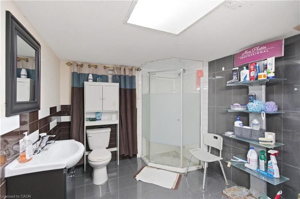 916 Stone Church Road, Hamilton, view 26