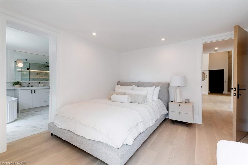 PH1-20 Niagara Street, Toronto, view 20
