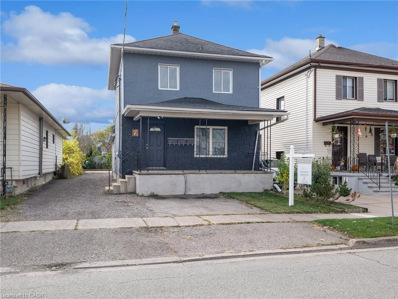 UPPER - 7 Maitland Street