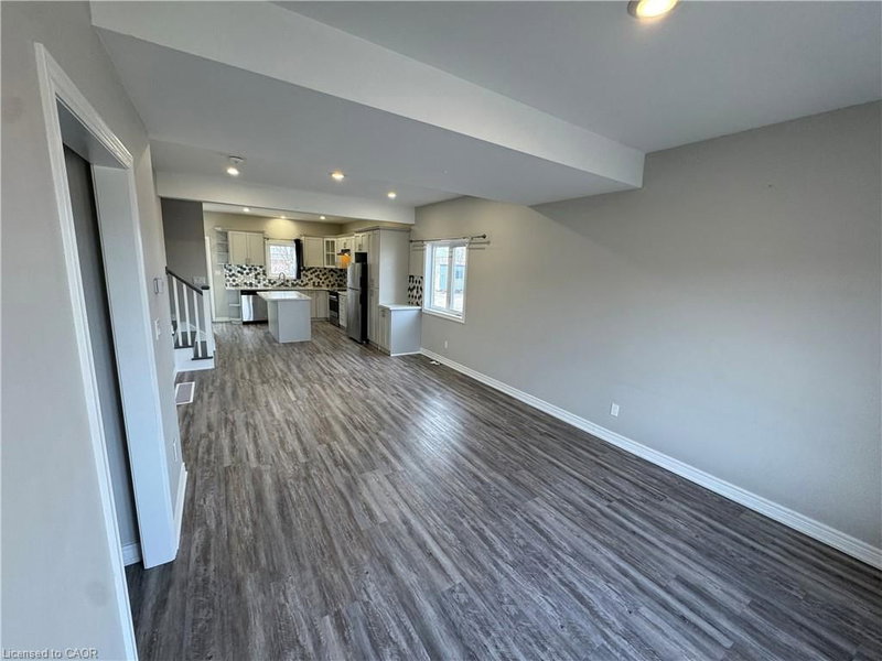 1 Upper - 8196 Mcleod Road