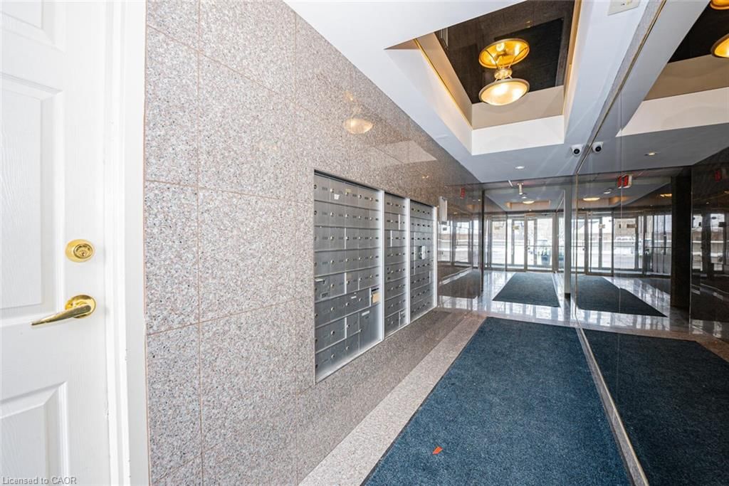 801 - 274 Erb Street W, Waterloo 2