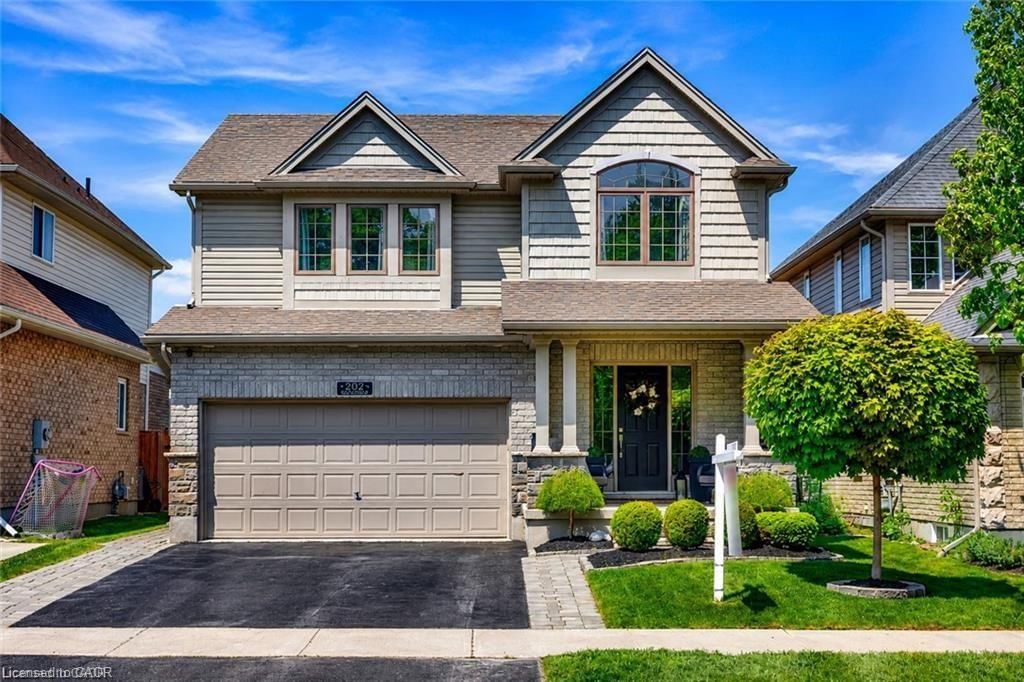 Single Family Residence sold at 202 Brookmead Street, Elmira, ON, N3B 3N8 - Elmira - MLS: 40846257