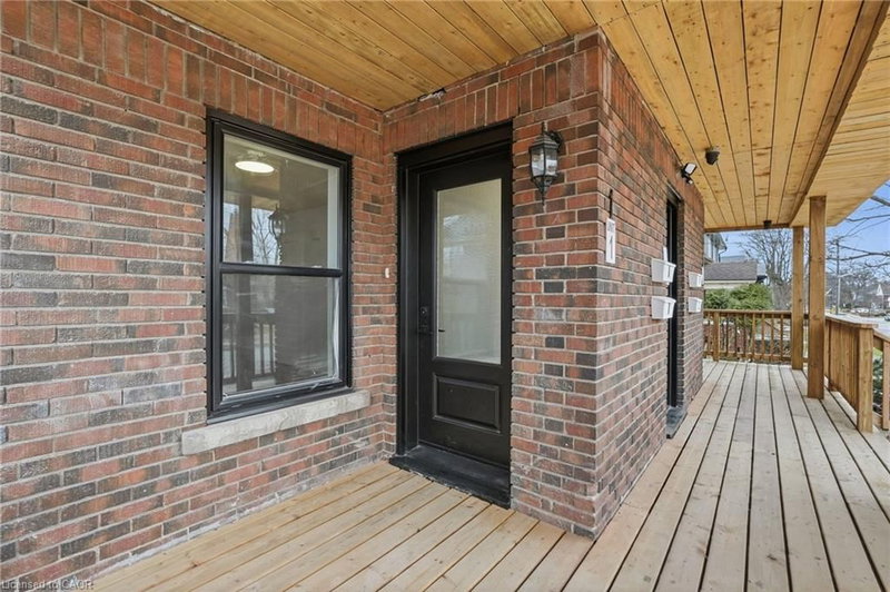 1 - 4876 Simcoe Street