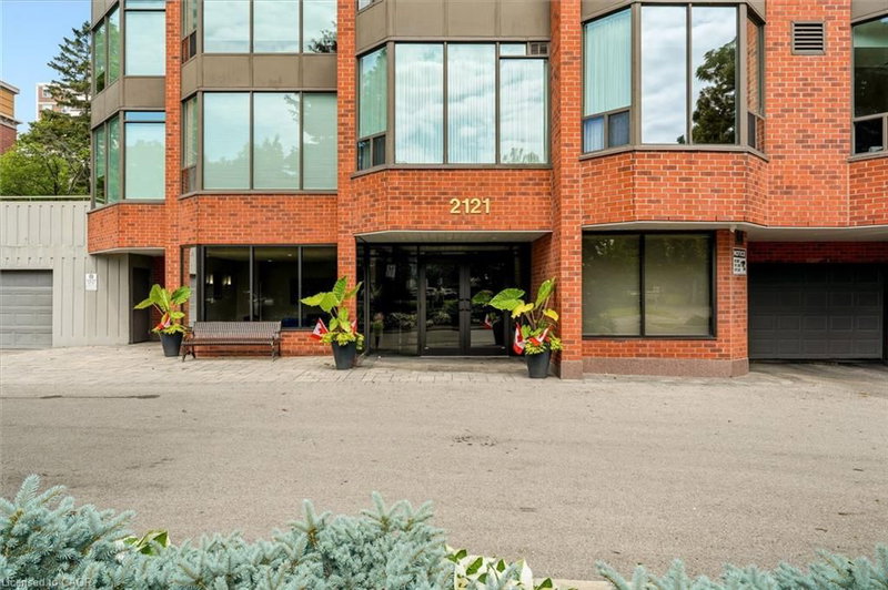 507 - 2121 Lakeshore Road