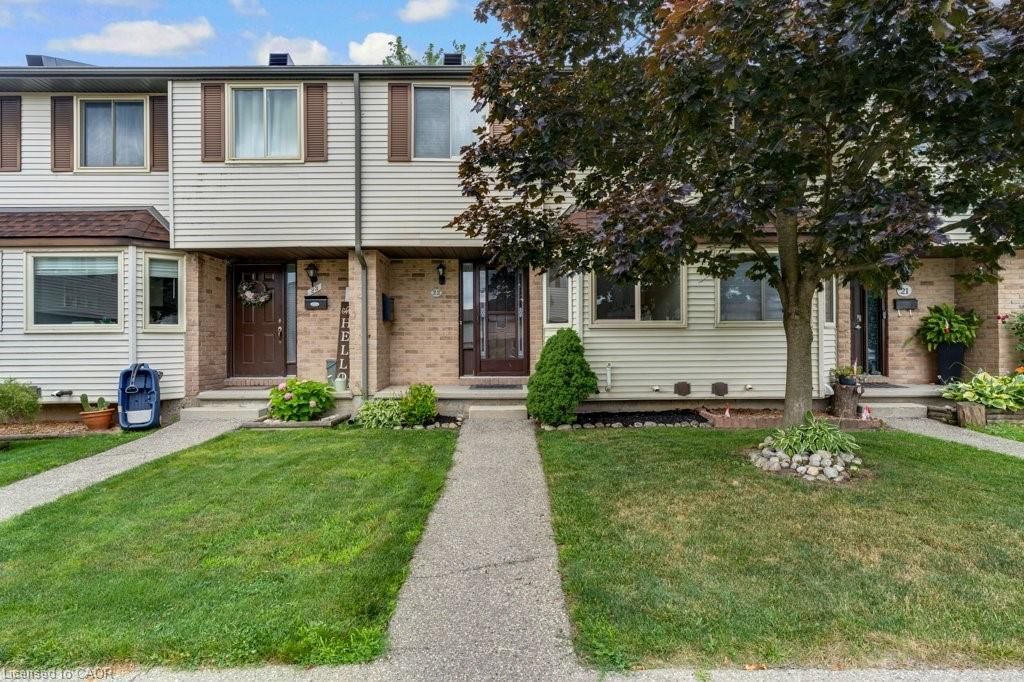 Row/Townhouse for sale at 22-700 Erinbrook Drive, Kitchener, ON, N2E 2S7 - Laurentian Hills/Country Hills W - MLS: 40846437
