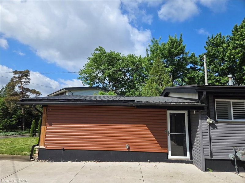 17 Carmen Avenue