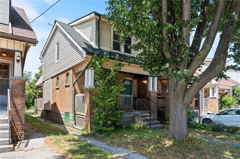 23 Edgemont Street N