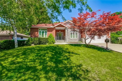 393 Henderson Road