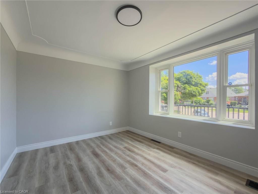 20 Patricia Place, Hamilton, view 8