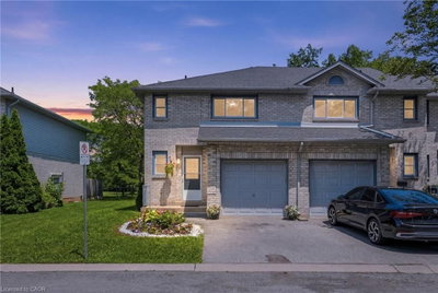 51 - 2 Royalwood Court