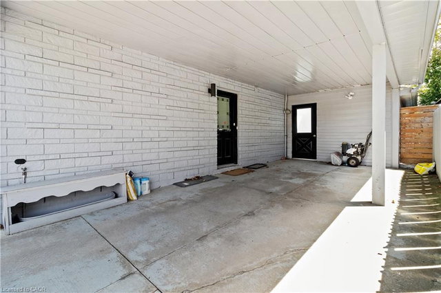 LOWER - 61 Goldfinch Road