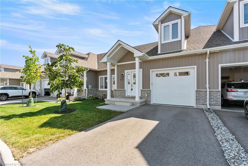 27 - 744 Nelson Street W