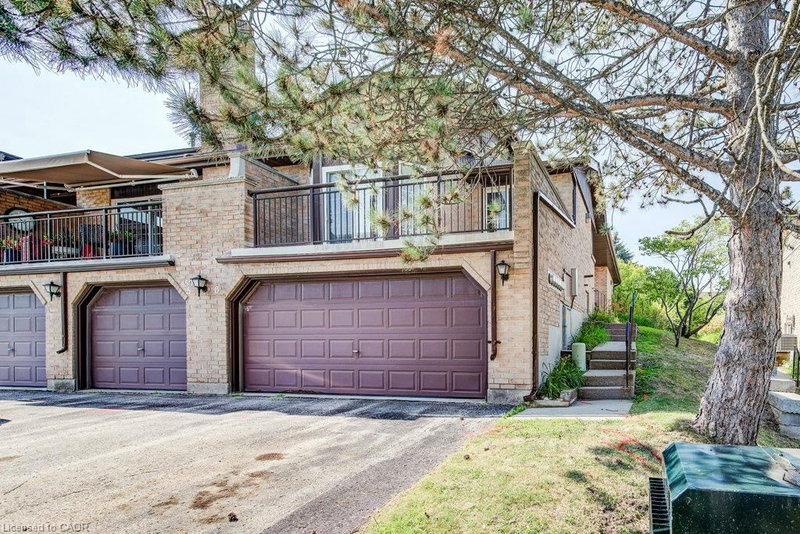 6 - 450 Beechwood Place