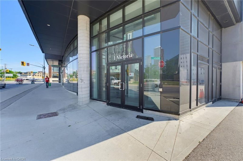 1903 - 1 Victoria Street S