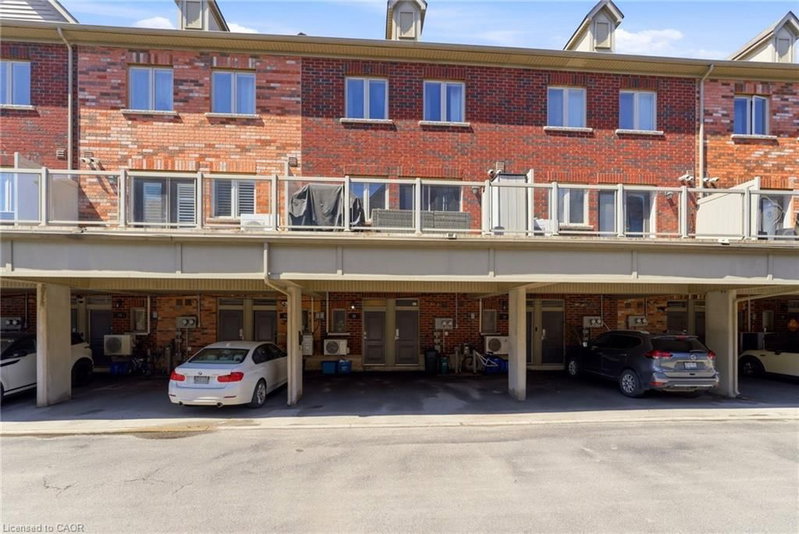 32 - 362 Plains Road E