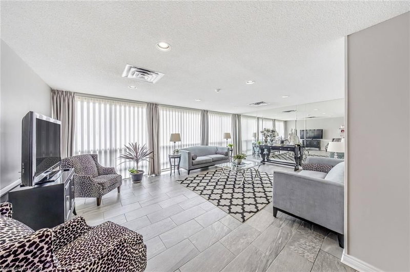 808 - 20 Mcfarlane Drive