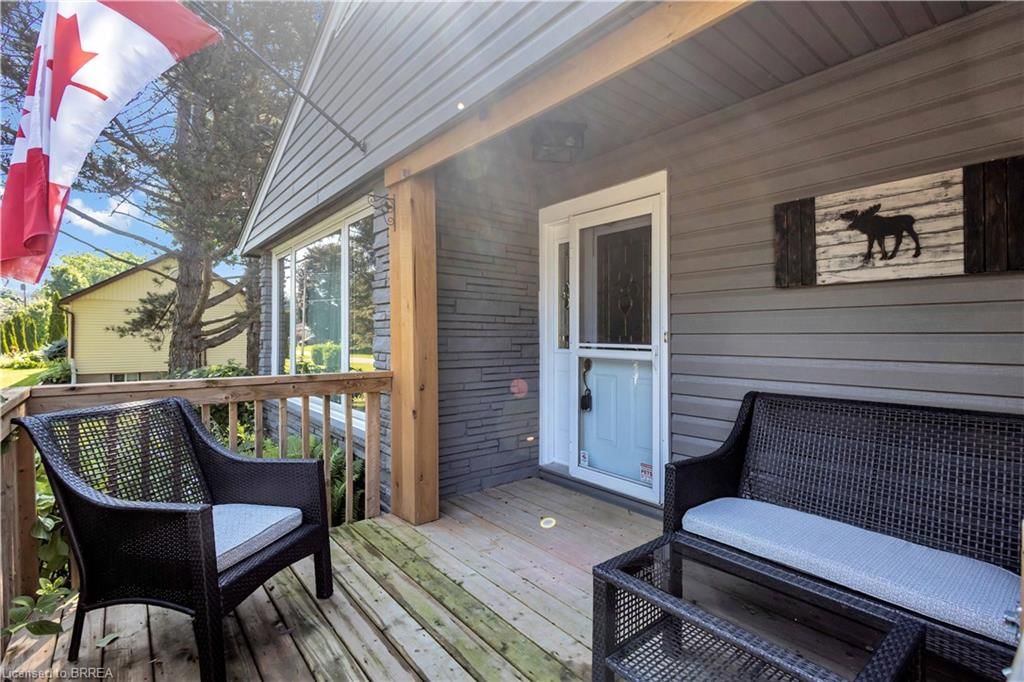 46 Dufferin Street — photo 3