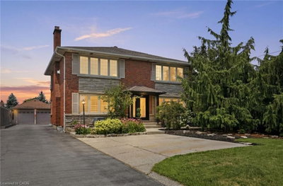 33 Centennial Parkway S