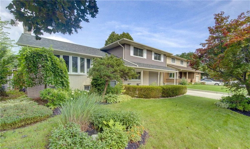 103 Gay Crescent