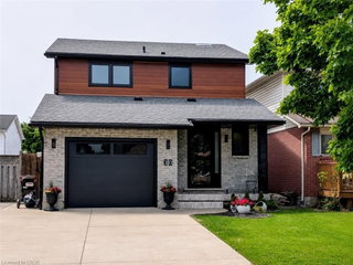 30 Buchanan Crescent