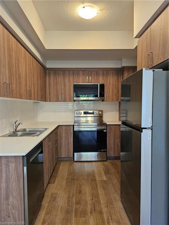 721 Dolph Street N photo 5