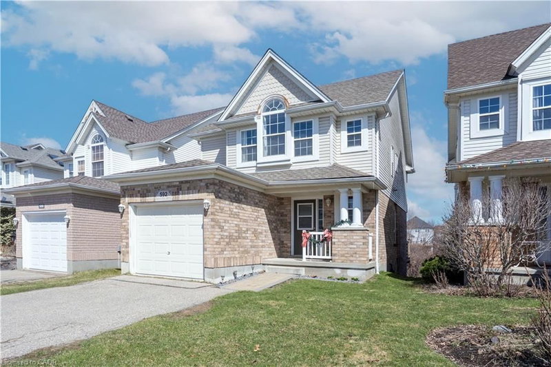 Lower - 592 Bonavista Drive